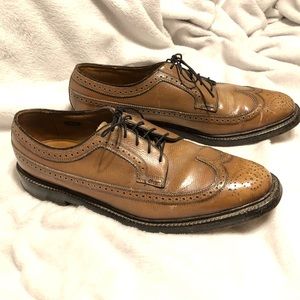 Vintage Florsheim Imperial shoe Size 10 HTF color, Wingtip brogue